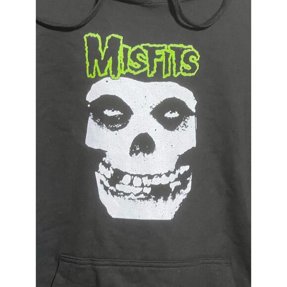 NEW Misfits Distressed Skull Pullover Hoodie Black Unisex Medium Hoodie - Picture 2 of 5